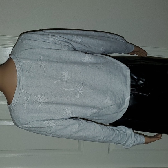 Cozie s imprinted palm trees buttery soft crop sweater - Picture 5 of 7